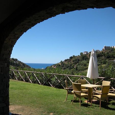 Agriturismo L'Arca Di Anna Brambilla Бельведере-Мариттімо Екстер'єр фото